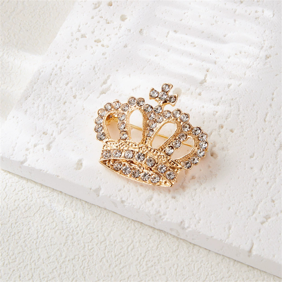1Pc Creative Retro Crown Broch - đánh giá và giá Luxury Bags 2026 Trends