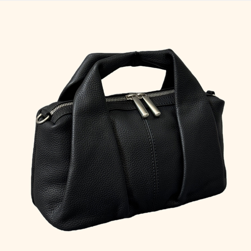 Custom Initials Leather Pillow - đánh giá và giá Luxury Bags Japan