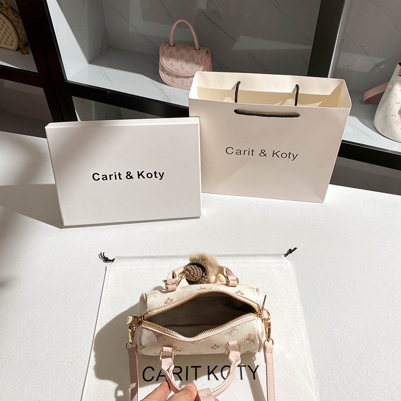 Luxury Brand Minimalist Elegan - đánh giá và giá Luxury Bags Paris